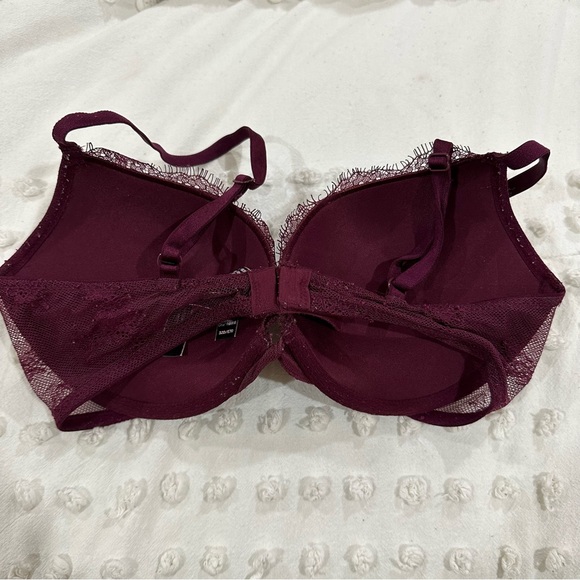 Victorias Secret Burgandy Lace Very Sexy Push Up Bra Size 32D - Picture 3 of 3